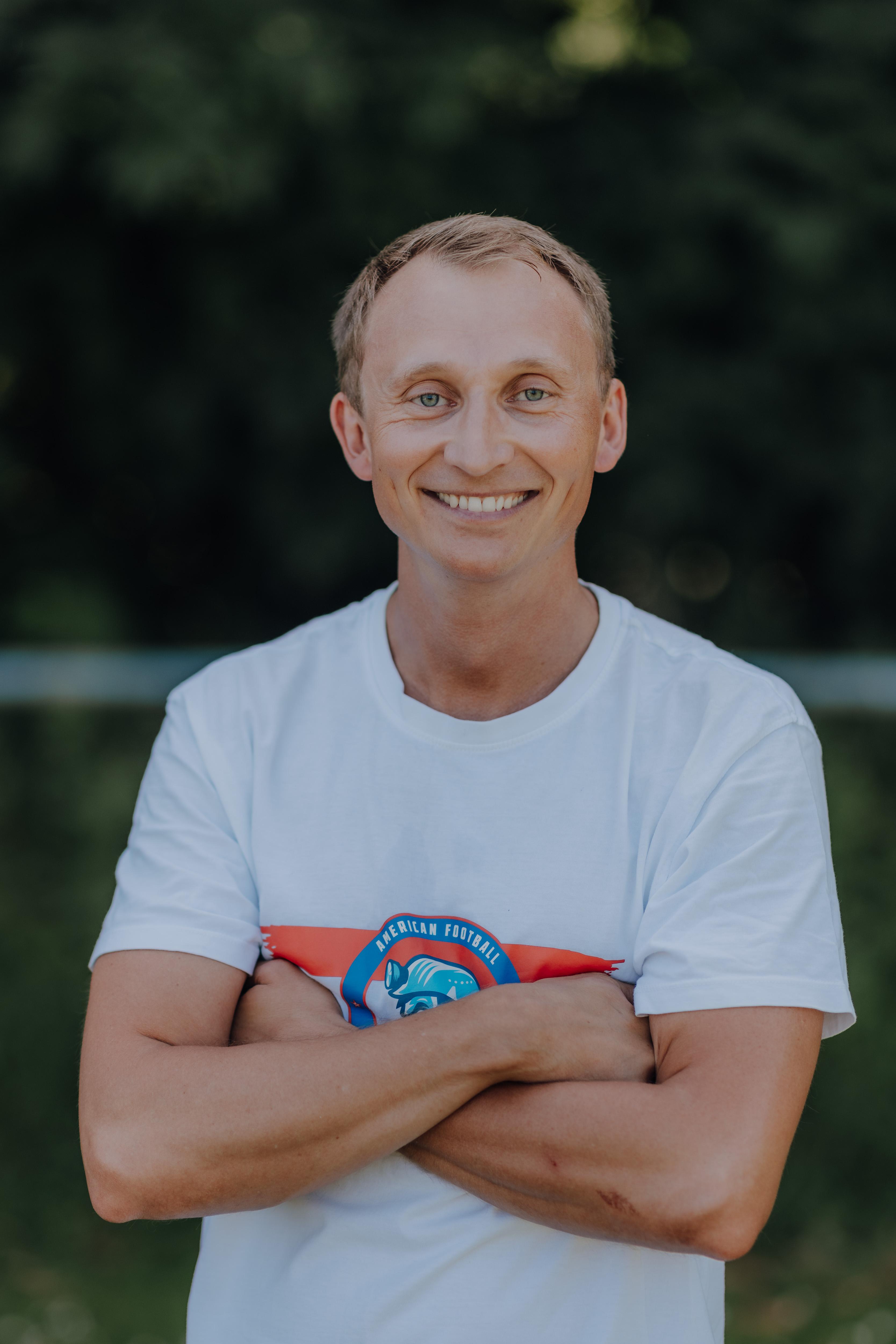 DC - Viktor Hermann